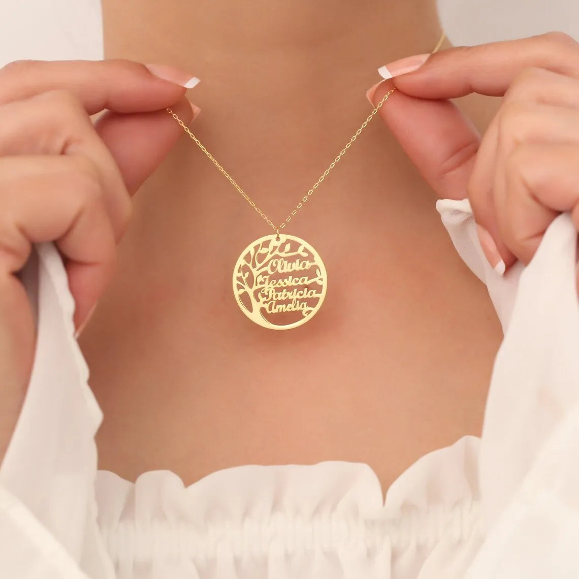 BellaLucas Custom Family Tree of Life Name Necklace