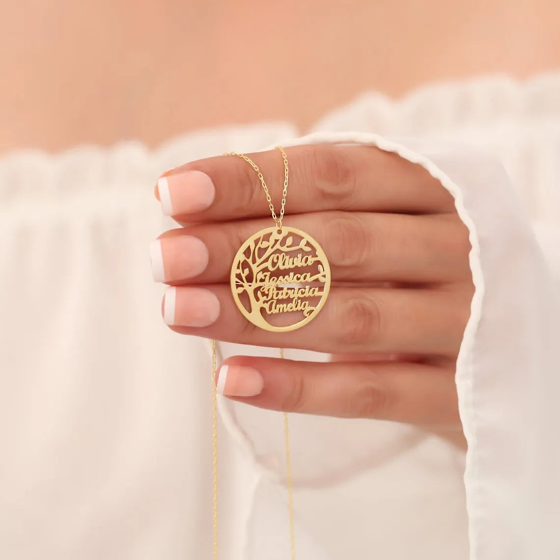 BellaLucas Custom Family Tree of Life Name Necklace